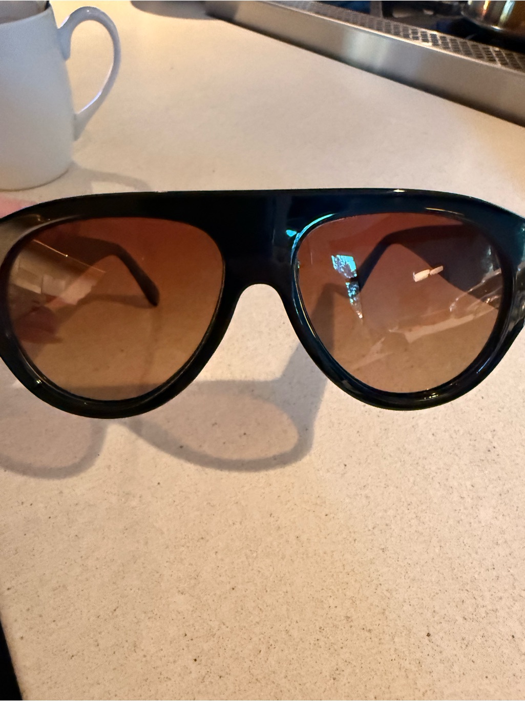 New*Meller Lira Sunglasses In Black/Brown — image 5 of 8